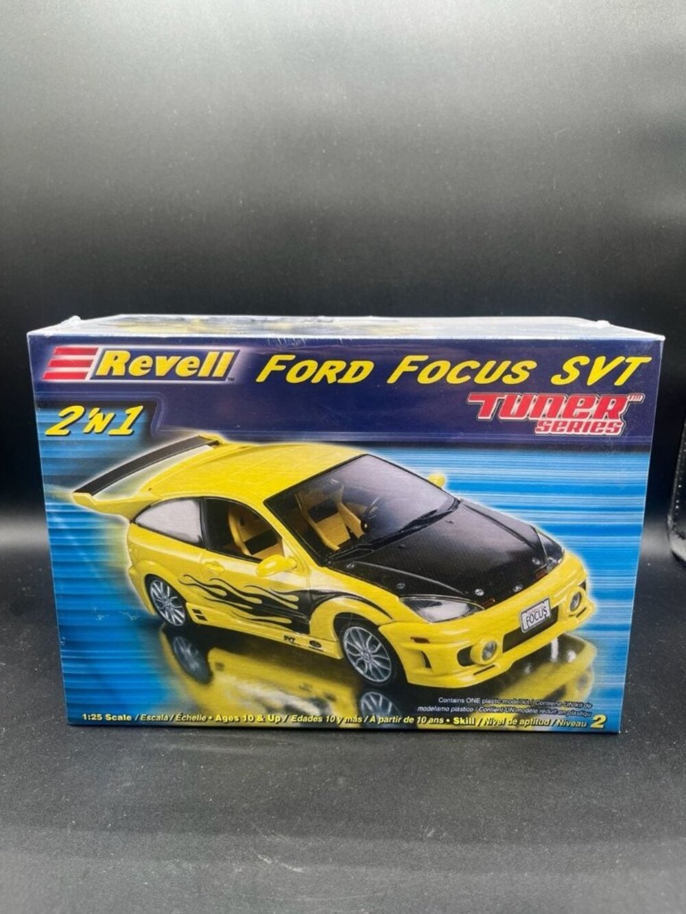 Revell Tuner Series Ford Focus SVT 2 n 1 1:25 Scale Model Kit ✅
